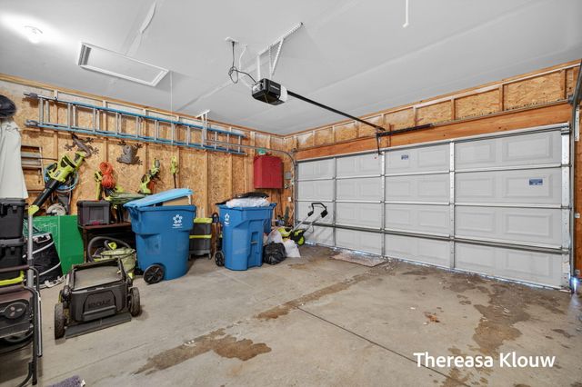 15158 Briarwood Street, Grand Haven Twp, MI 49417