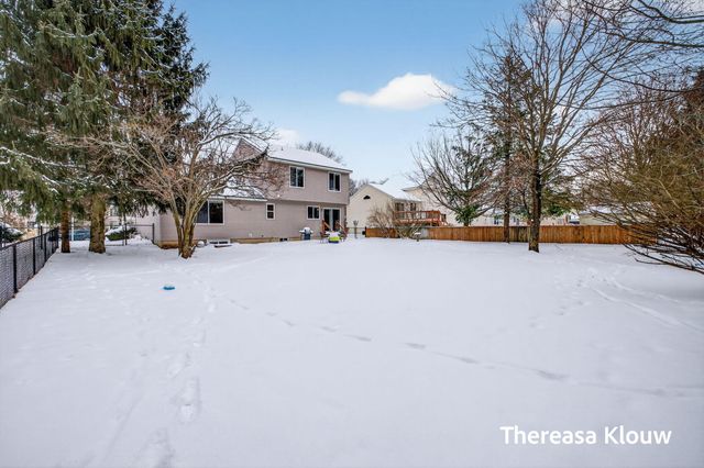 15158 Briarwood Street, Grand Haven Twp, MI 49417