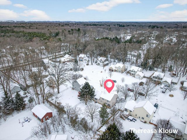 15158 Briarwood Street, Grand Haven Twp, MI 49417