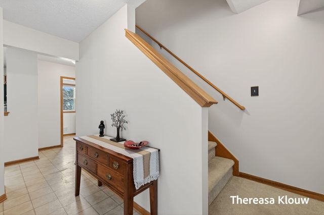 15158 Briarwood Street, Grand Haven Twp, MI 49417