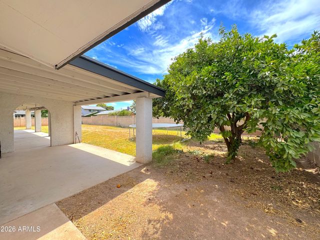 2420 E IVY Street, Mesa, AZ 85213