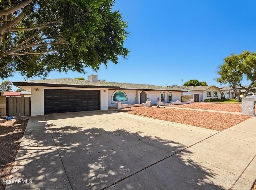 2420 E IVY Street, Mesa, AZ 85213