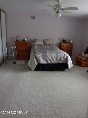 949B Liverpool Circle, Manchester, NJ 08759