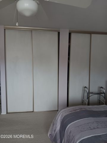 949B Liverpool Circle, Manchester, NJ 08759