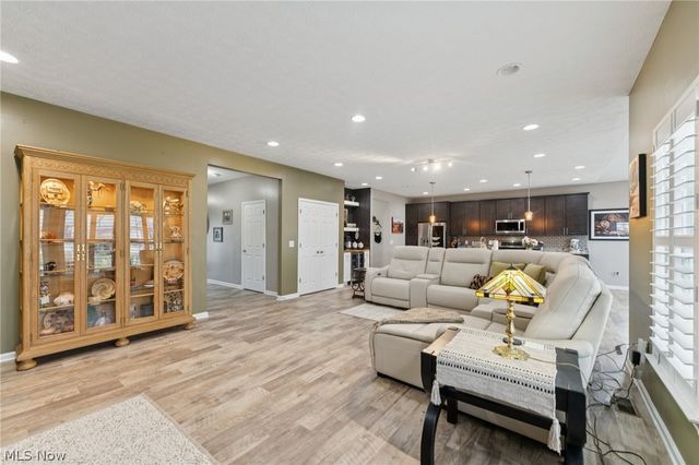 4330 Weathervane Drive, Lorain, OH 44053