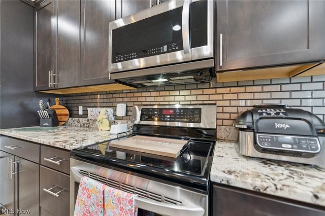 4330 Weathervane Drive, Lorain, OH 44053