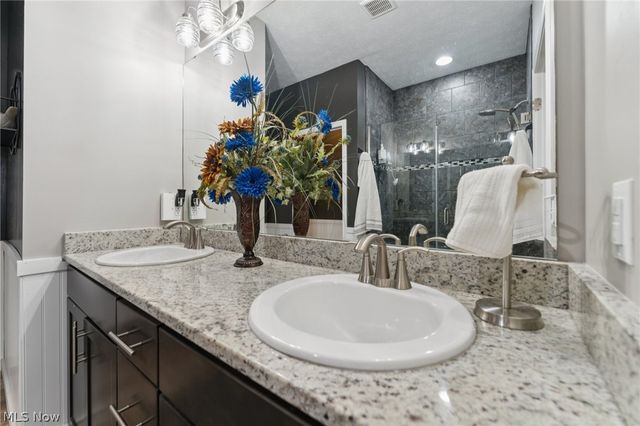 4330 Weathervane Drive, Lorain, OH 44053