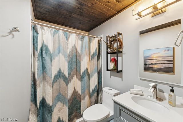 4330 Weathervane Drive, Lorain, OH 44053