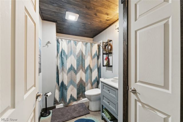 4330 Weathervane Drive, Lorain, OH 44053