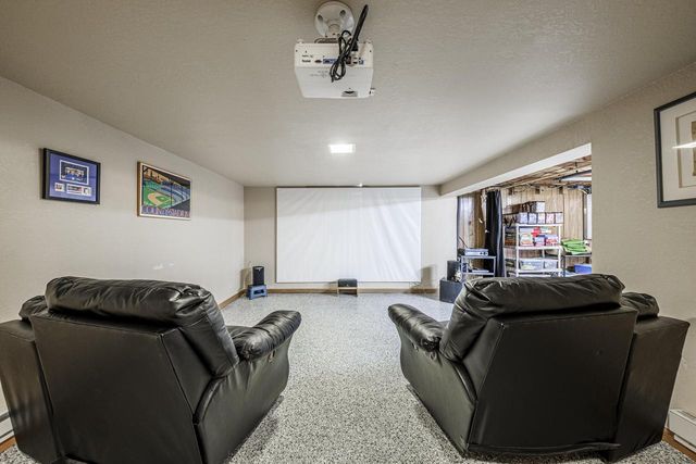 10536 W Grantosa DRIVE, Wauwatosa, WI 53222