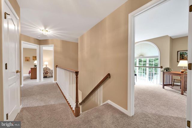 1318 BEACONFIELD LN, Lancaster, PA 17601