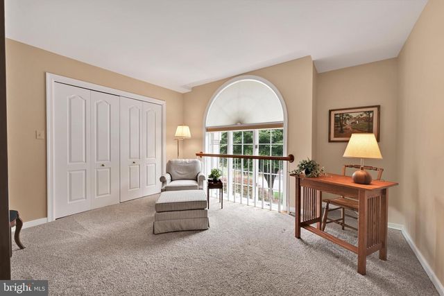 1318 BEACONFIELD LN, Lancaster, PA 17601