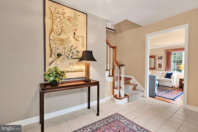 1318 BEACONFIELD LN, Lancaster, PA 17601
