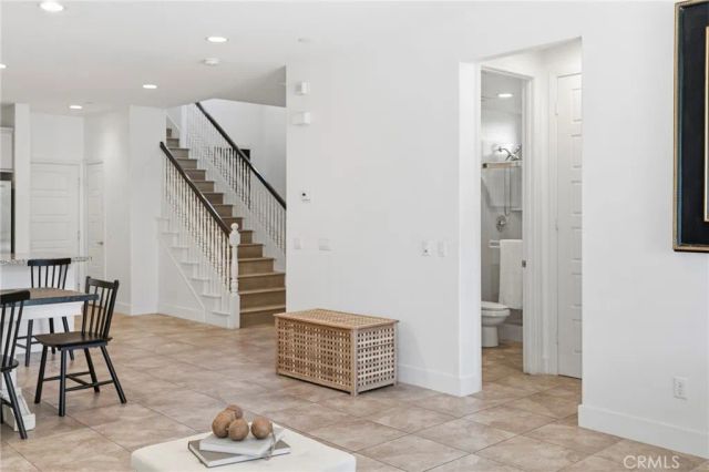 10 Willow, Lake Forest, CA 92630