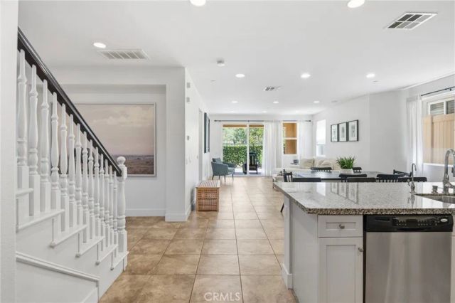 10 Willow, Lake Forest, CA 92630