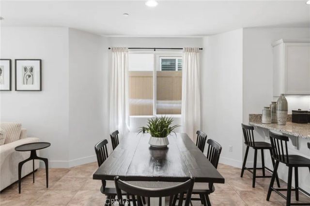 10 Willow, Lake Forest, CA 92630