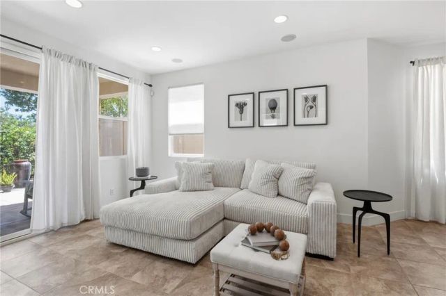 10 Willow, Lake Forest, CA 92630