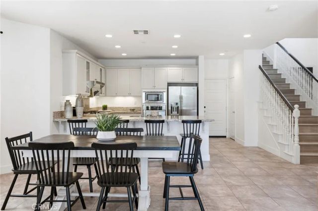 10 Willow, Lake Forest, CA 92630