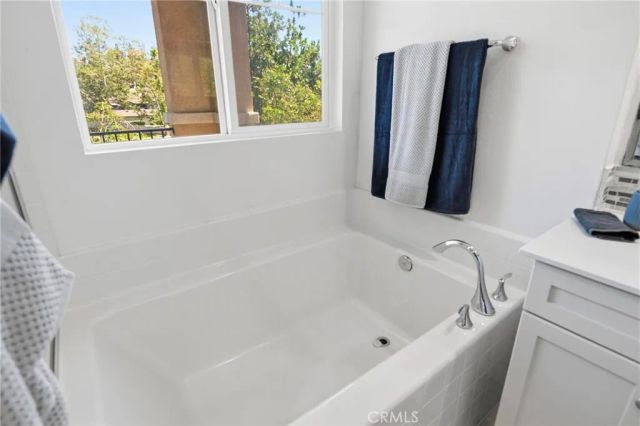 10 Willow, Lake Forest, CA 92630
