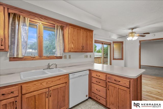 7635 Red Oak Road, Lincoln, NE 68516