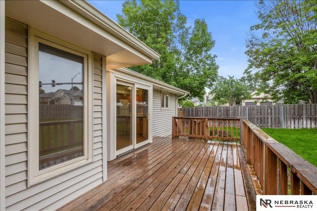 7635 Red Oak Road, Lincoln, NE 68516