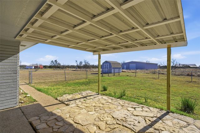 155 Rabajo Road, China Spring, TX 76633