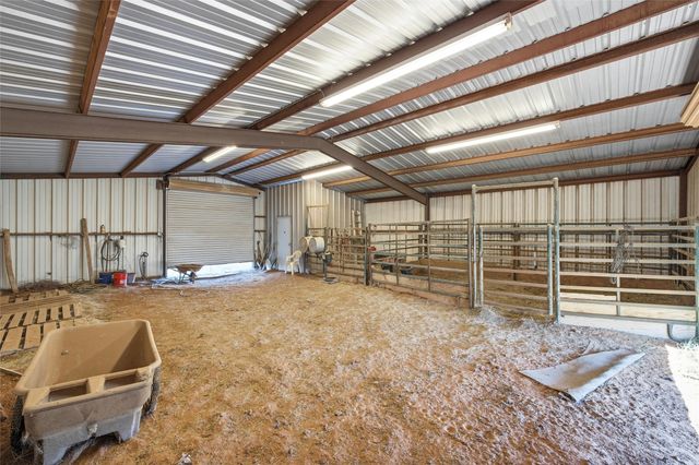 155 Rabajo Road, China Spring, TX 76633