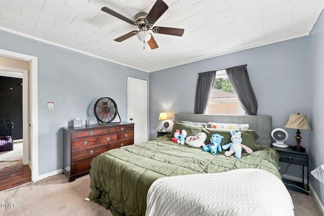 1208 Wallace Street, Burlington, NC 27217