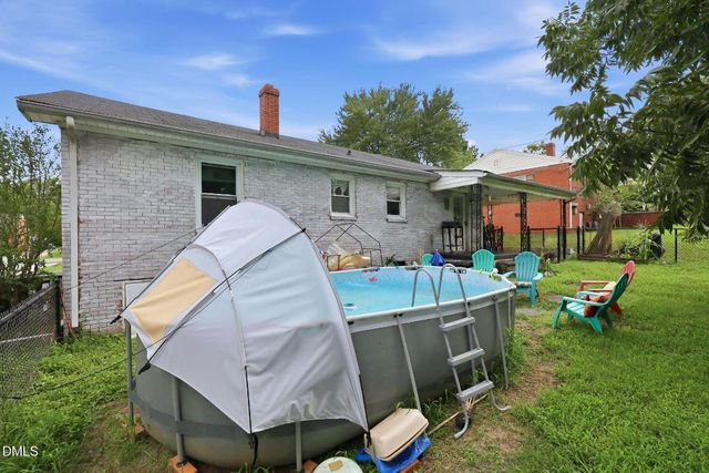 1208 Wallace Street, Burlington, NC 27217