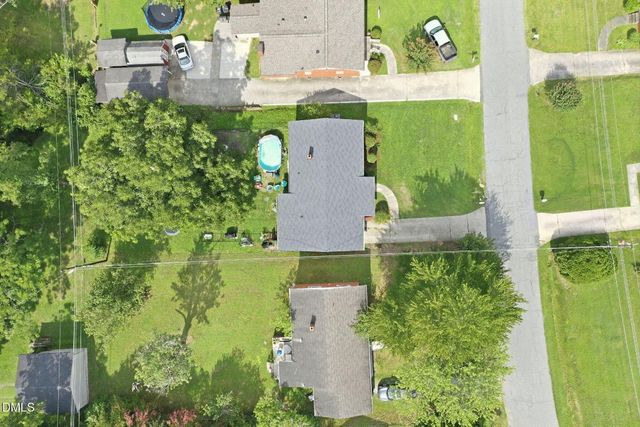 1208 Wallace Street, Burlington, NC 27217