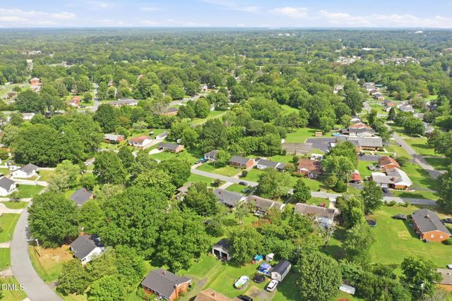 1208 Wallace Street, Burlington, NC 27217