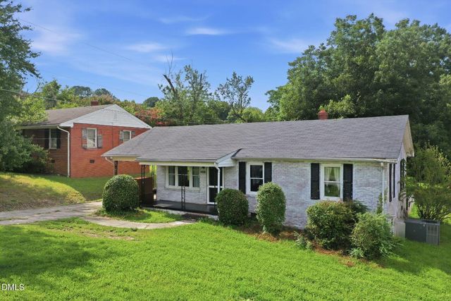 1208 Wallace Street, Burlington, NC 27217