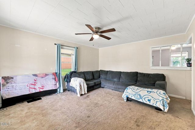 1208 Wallace Street, Burlington, NC 27217