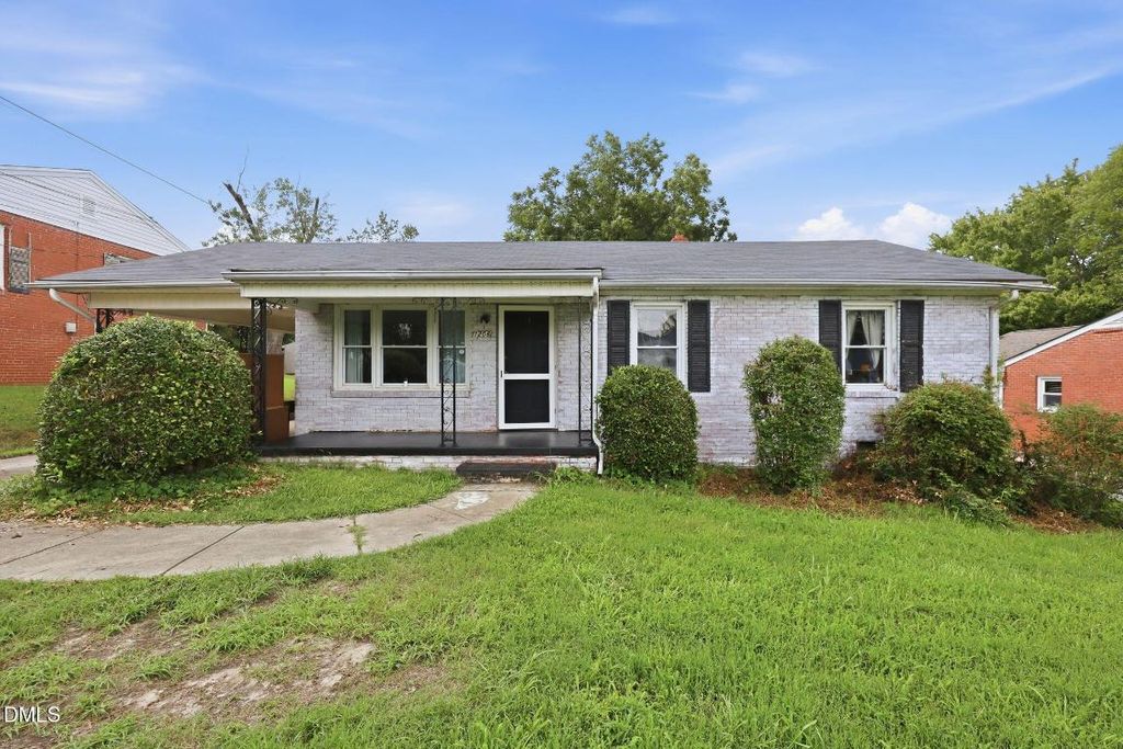 1208 Wallace Street, Burlington, NC 27217