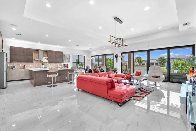 8586 Dream Falls Street, Boca Raton, FL 33496