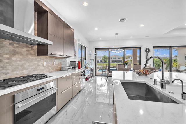 8586 Dream Falls Street, Boca Raton, FL 33496