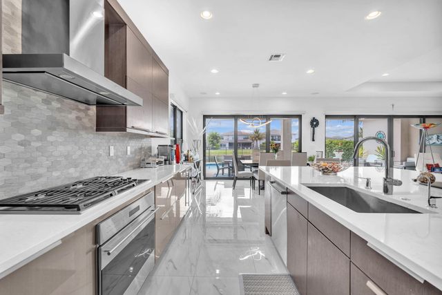 8586 Dream Falls Street, Boca Raton, FL 33496