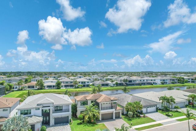 8586 Dream Falls Street, Boca Raton, FL 33496
