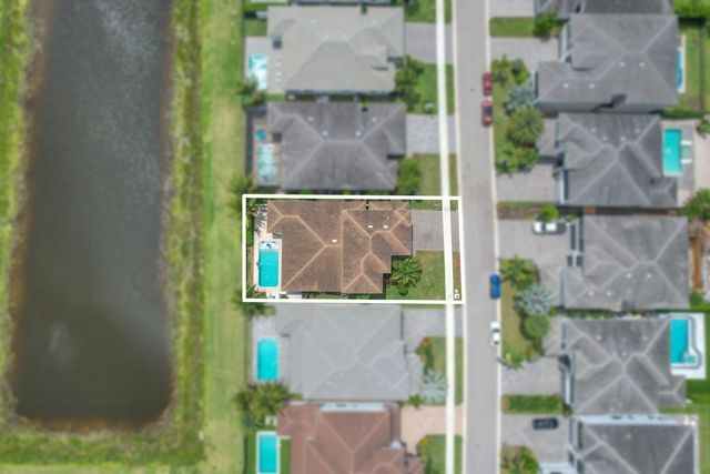 8586 Dream Falls Street, Boca Raton, FL 33496