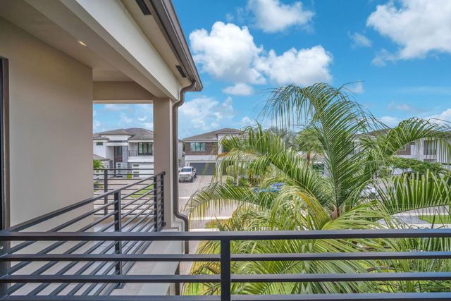 8586 Dream Falls Street, Boca Raton, FL 33496