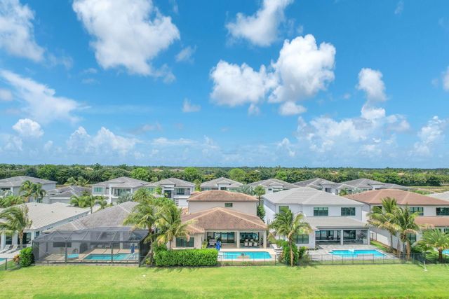 8586 Dream Falls Street, Boca Raton, FL 33496