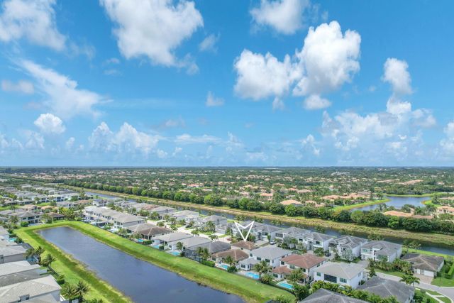 8586 Dream Falls Street, Boca Raton, FL 33496