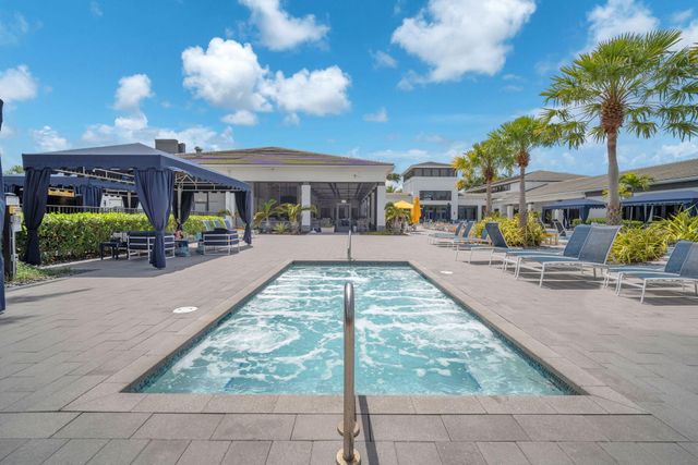8586 Dream Falls Street, Boca Raton, FL 33496