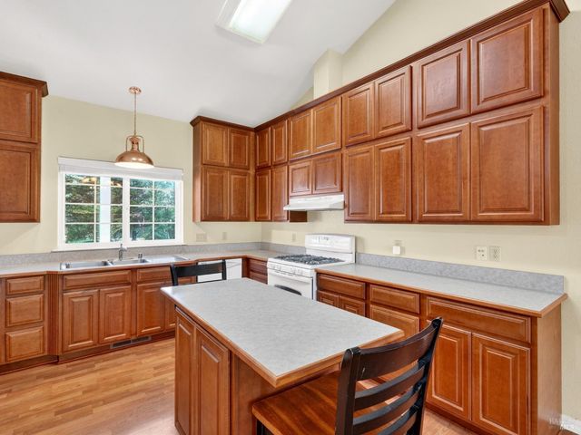 18970 Quail Ct, Fort Bragg, CA 95437