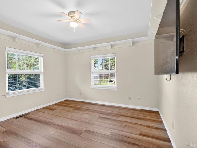 18970 Quail Ct, Fort Bragg, CA 95437