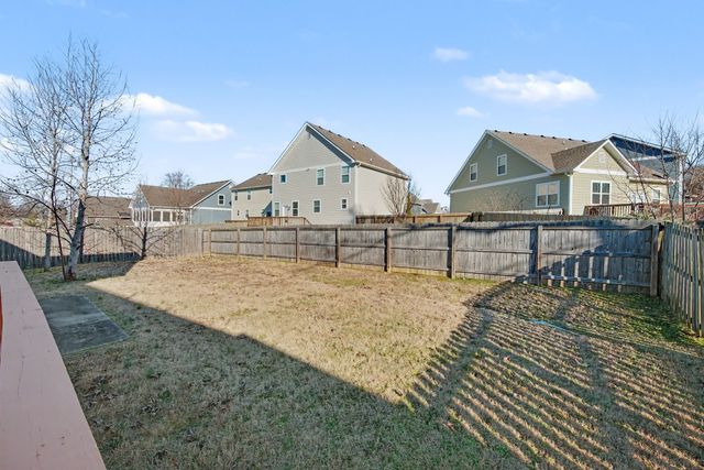 912 Pierce Rd, Madison, TN 37115