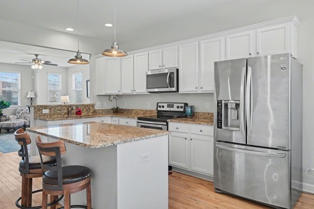 912 Pierce Rd, Madison, TN 37115