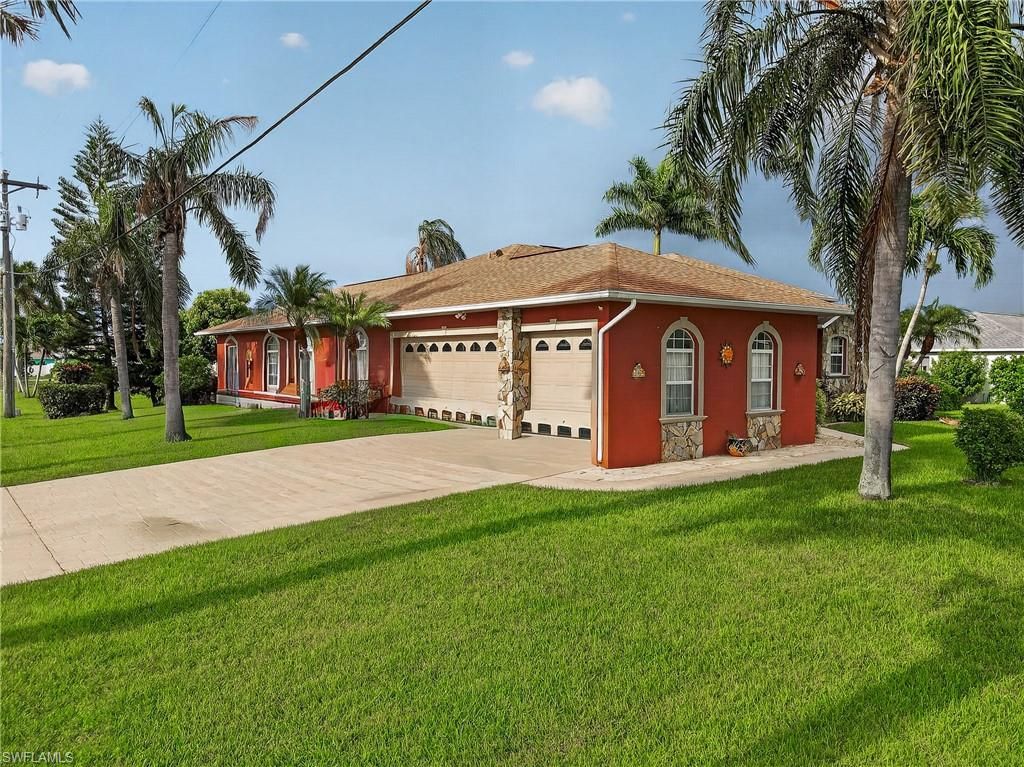 129 SW 13th TER, CAPE CORAL, FL 33991 — photo 3