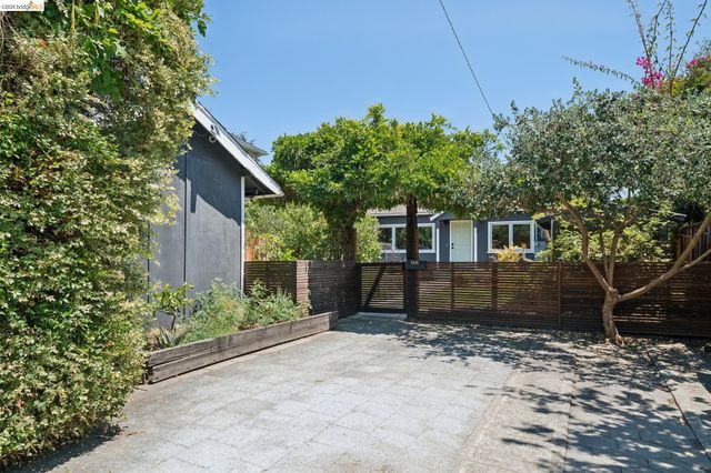 4828 Webster St, Oakland, CA 94609