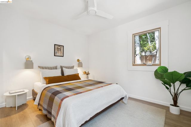 4828 Webster St, Oakland, CA 94609